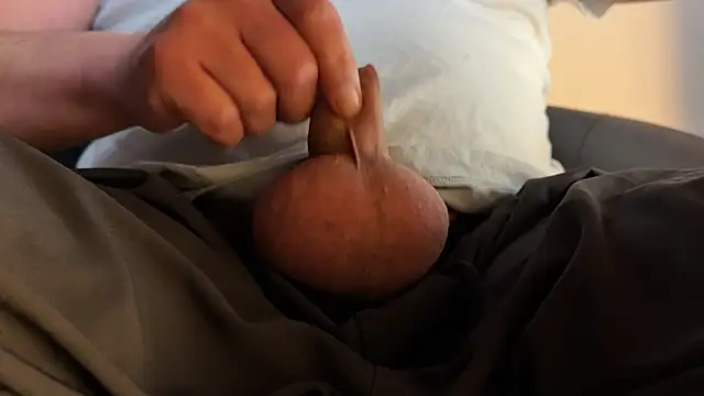 hornysmallcockgermany online show from March 17, 2026, 5:05 pm