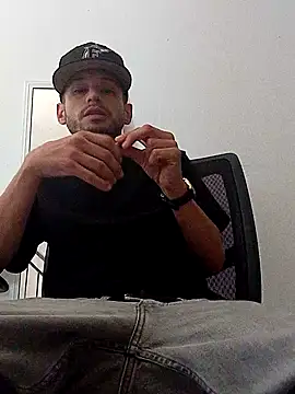 Andrez5041 online show from September 29, 2025, 6:31 am