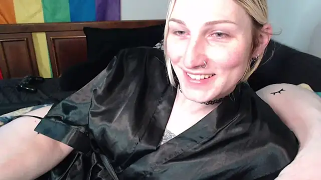 AthenaAphrodisia online show from April 23, 2026, 8:43 pm