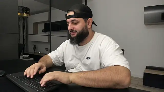 DravenPeak online show from November 12, 2025, 3:16 pm