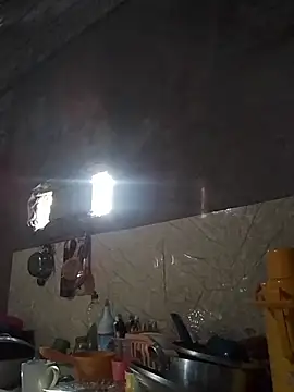 Snapshot of oceanlover23 chatting on December 3, 2025, 1:50 am oceanlover23 online show from December 3, 2025, 1:50 am