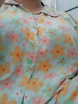 Snapshot of _Babyrose_ chatting on July 2, 2026, 6:08 am Babyrose online show from July 2, 2026, 6:08 am