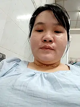  Babyrose  online show from March 25, 2026, 12:04 pm