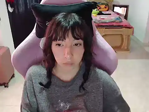 ScarlettShirahoshi online show from March 22, 2026, 8:43 pm