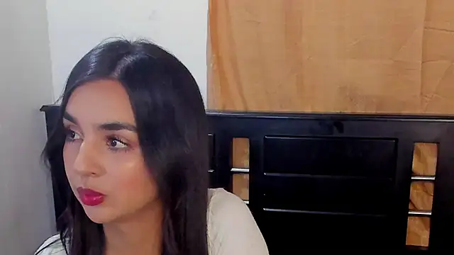 MelyRousee online show from September 14, 2025, 12:22 am