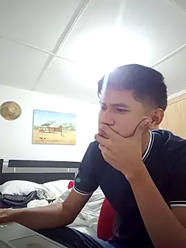 Snapshot of Ajhg98 chatting on February 9, 2026, 8:51 pm Ajhg98 online show from February 9, 2026, 8:51 pm