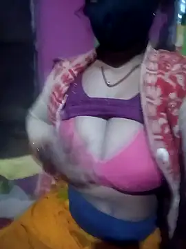 Snapshot of sanjna_sharmaa chatting on December 5, 2025, 3:10 pm sanjna sharmaa online show from December 5, 2025, 3:10 pm