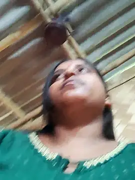 Hot-Show2 online show from October 13, 2025, 9:44 am