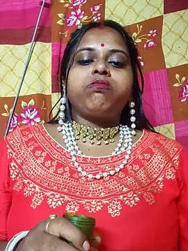 Hot-Show2 online show from October 20, 2025, 5:46 pm