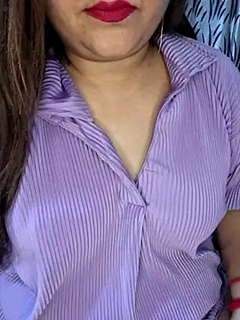 indian-hotmilfs online show from September 12, 2025, 2:12 am