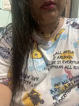 indian-hotmilfs online show from September 28, 2025, 12:34 pm