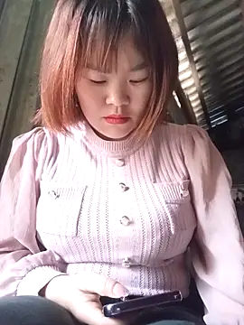 sukabae00 online show from February 12, 2026, 2:00 am