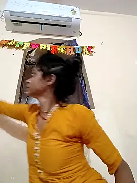 Snapshot of Sonam_dhakad chatting on October 20, 2025, 12:13 am Sonam dhakad online show from October 20, 2025, 12:13 am