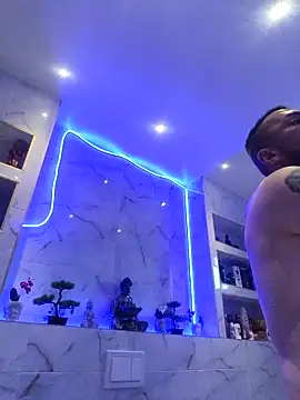 papichulo0099 online show from March 15, 2026, 6:09 am