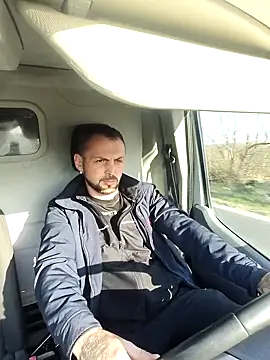 papichulo0099 online show from March 16, 2026, 6:39 am