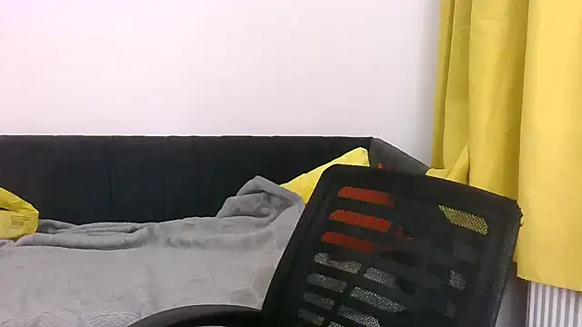 Bonny Candy online show from November 28, 2025, 11:49 pm