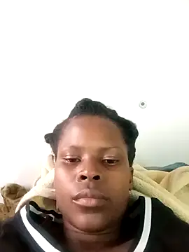 Snapshot of Caramelchick01 chatting on October 12, 2025, 1:12 pm Caramelchick01 online show from October 12, 2025, 1:12 pm