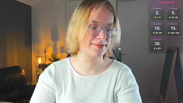 Amanda Butlerr online show from November 6, 2025, 7:23 am