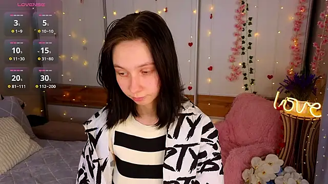 SuzanneHowse online show from March 14, 2026, 4:46 pm