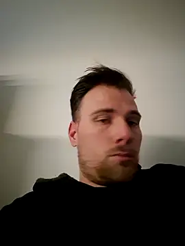 mrlyuis online show from March 3, 2026, 3:19 pm