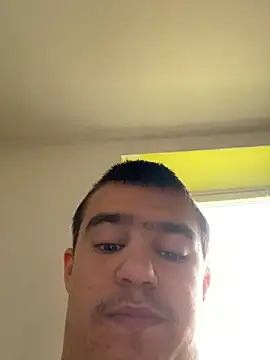 Snapshot of pussyhunter323557 chatting on November 5, 2025, 8:50 am pussyhunter323557 online show from November 5, 2025, 8:50 am