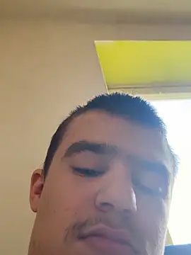 Snapshot of pussyhunter323557 chatting on October 31, 2025, 10:01 am pussyhunter323557 online show from October 31, 2025, 10:01 am