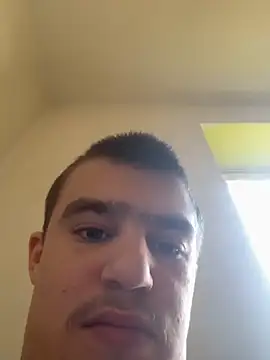 Snapshot of pussyhunter323557 chatting on October 26, 2025, 9:42 am pussyhunter323557 online show from October 26, 2025, 9:42 am