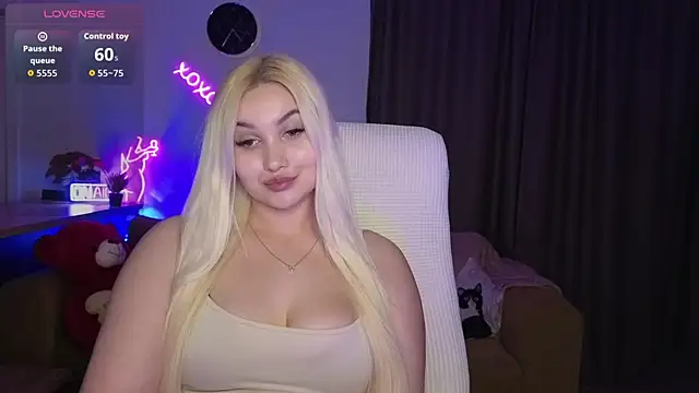 Snapshot of adrelaxina chatting on May 15, 2026, 9:35 pm adrelaxina online show from May 15, 2026, 9:35 pm