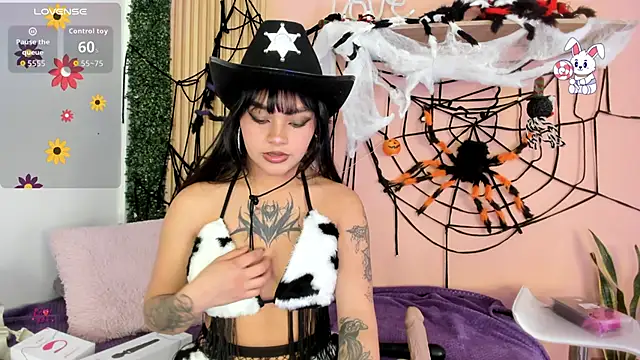 Mia zafir online show from October 31, 2025, 3:03 am