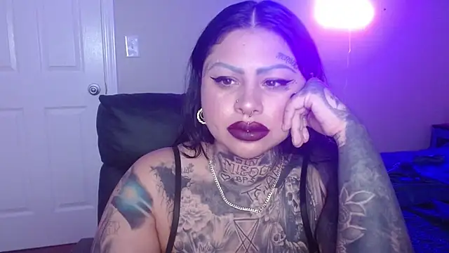 Snapshot of chicanachic13 chatting on July 26, 2026, 9:32 pm chicanachic13 online show from July 26, 2026, 9:32 pm