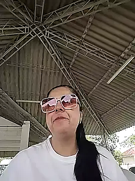 Nahomi 04 online show from October 23, 2025, 5:33 pm