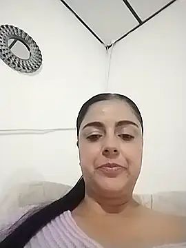 Nahomi 04 online show from October 25, 2025, 11:27 pm