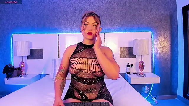 NatyLeone online show from December 3, 2025, 8:08 pm