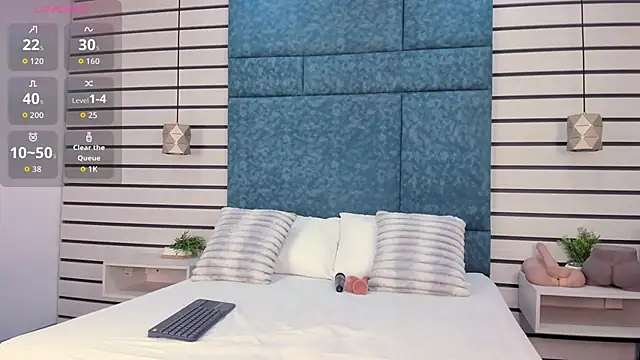 NatyLeone online show from September 14, 2025, 2:50 pm