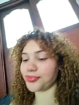 SirenRouge 69 online show from February 9, 2026, 8:18 pm