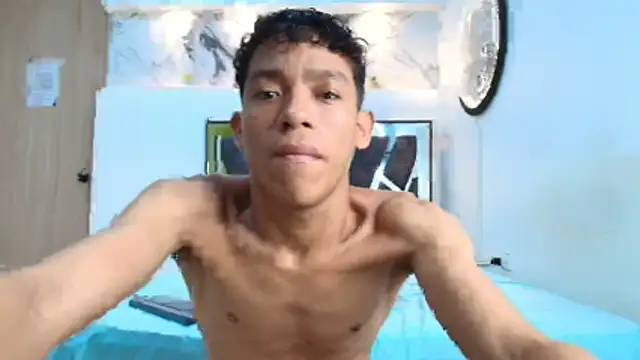 BEAUTY BOYS1 online show from October 25, 2025, 7:18 am