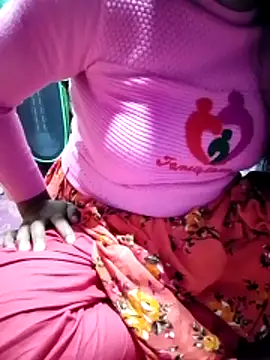 Mistompa24 online show from December 15, 2025, 2:23 pm