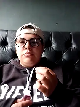 Hailey Curvy online show from October 13, 2025, 8:43 pm