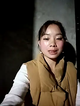 milo123-xx online show from November 27, 2025, 2:17 pm