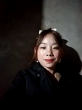 milo123-xx online show from November 20, 2025, 12:28 pm