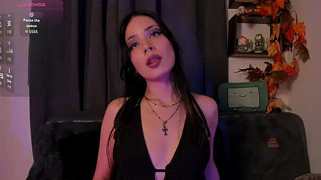 Seraphine hell online show from March 23, 2026, 4:12 am