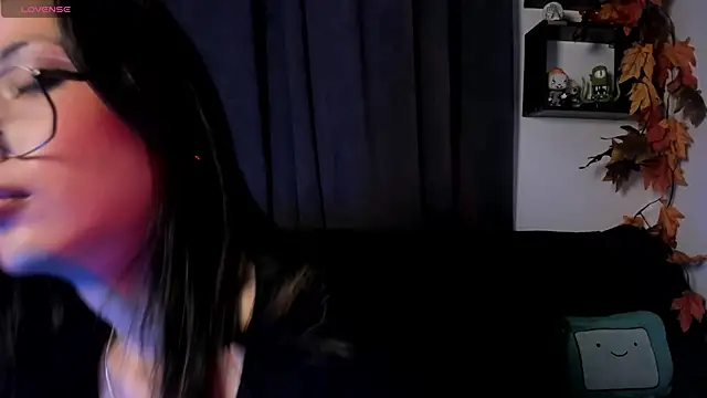 Seraphine hell online show from May 19, 2026, 5:25 am
