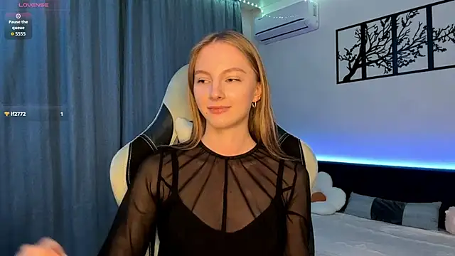 BrightAnnie online show from November 19, 2025, 3:12 pm