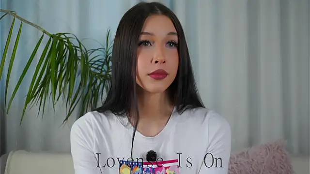 EviaRabasca online show from March 30, 2026, 11:44 am