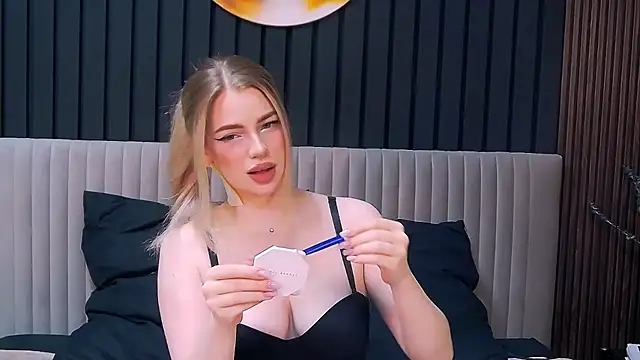 MilanaCeleste online show from February 16, 2026, 10:07 pm