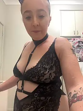 Snapshot of spankmykittyhehe chatting on September 14, 2025, 9:20 am spankmykittyhehe online show from September 14, 2025, 9:20 am