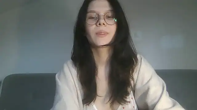 LaVostraDorothy online show from November 12, 2025, 11:14 am