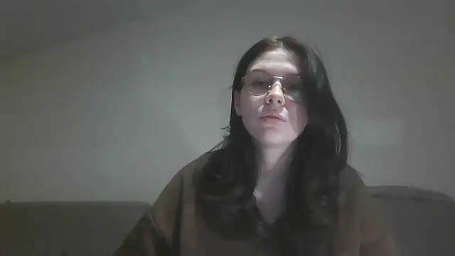 LaVostraDorothy online show from November 25, 2025, 8:20 pm