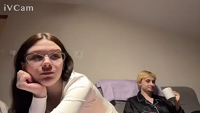 LaVostraDorothy online show from February 11, 2026, 7:36 pm