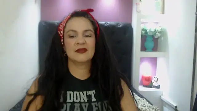 Snapshot of FunnyMatureXxX chatting on January 15, 2026, 9:51 pm FunnyMatureXxX online show from January 15, 2026, 9:51 pm